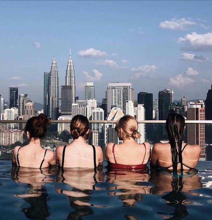 Klcc Inifinity Pool - The Regalia Residences & Suites By Kl Minsu Kuala Lumpur Zewnętrze zdjęcie