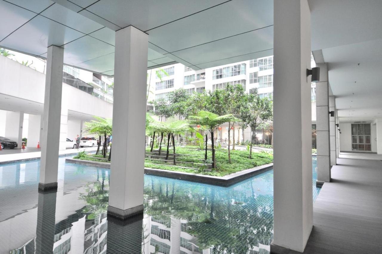 Klcc Inifinity Pool - The Regalia Residences & Suites By Kl Minsu Kuala Lumpur Zewnętrze zdjęcie